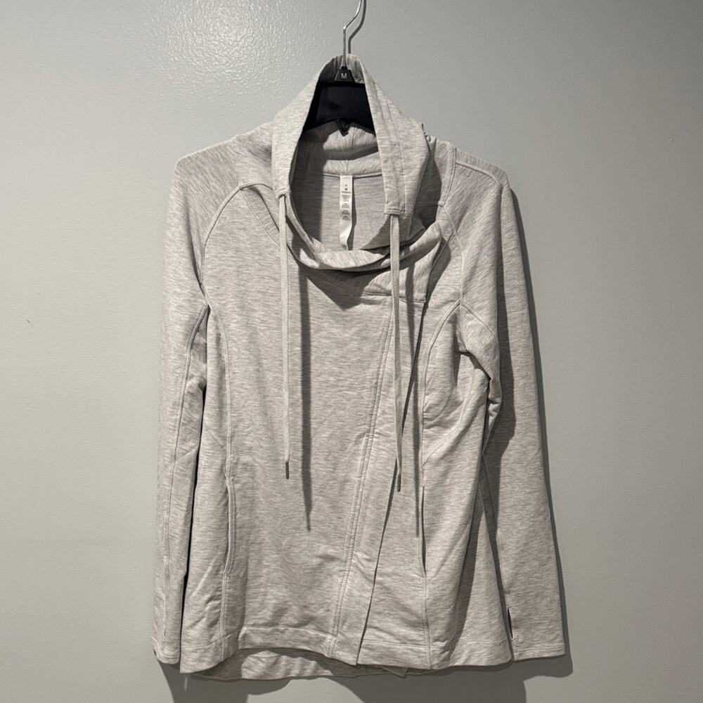 Lululemon Women's Coast Easy Wrap Jacket Gym Running Workout Training